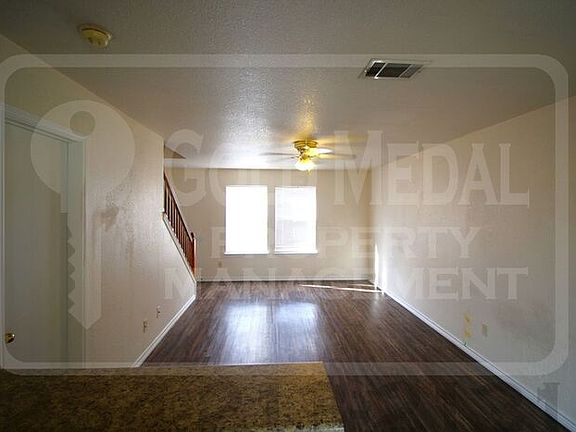 4th image of 5805 Redstone Dr APT A