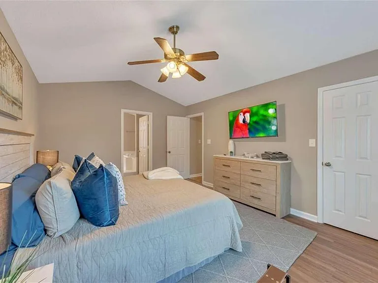 56 Brentwood Dr — Photo 14