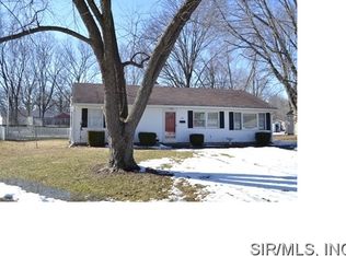 58 Ridge Rd, Centralia, IL 62801