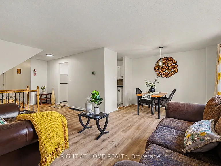 980 Gulf Pl #207 — Photo 9