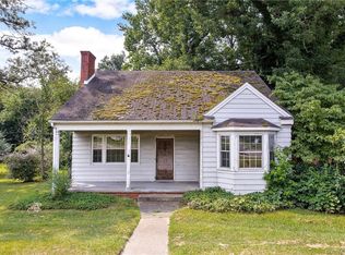 3725 W 100th Rd, Chester, VA 23831