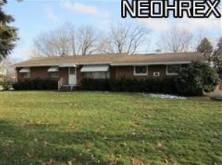4759 Panay Dr, Akron, OH