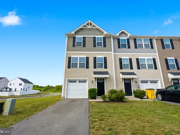 15 Snickers Ct, Martinsburg, WV 25403