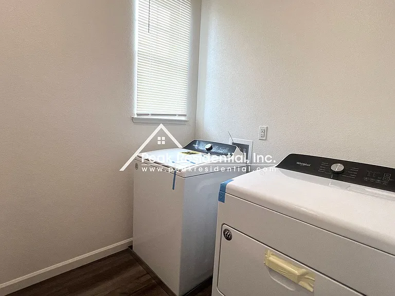 2943 Toulouse Walk — Photo 16