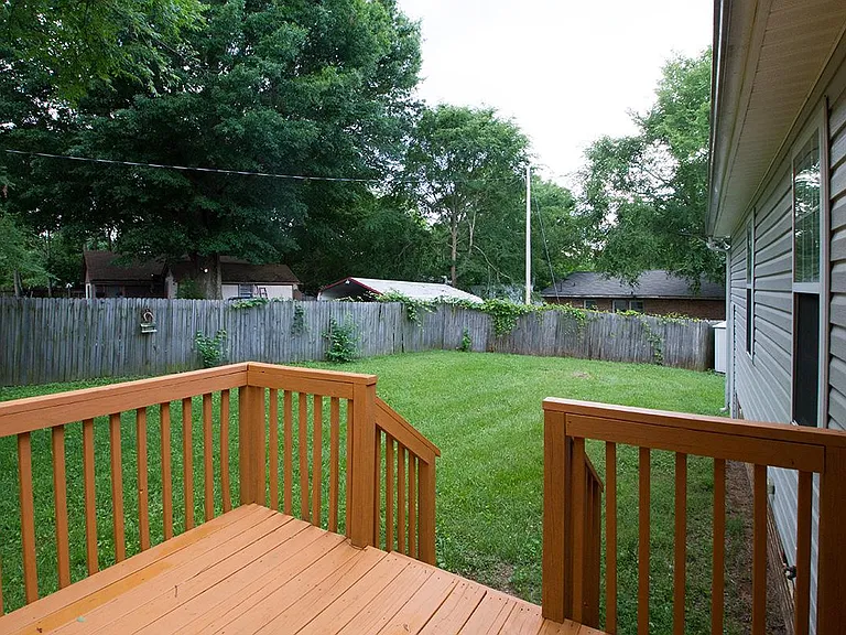404 Foxbridge Ct — Photo 8