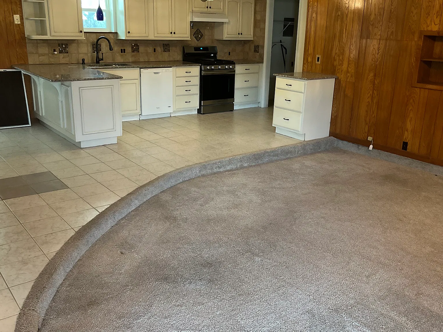 3 bed, 1428 sqft, $1,400 — Photo 3