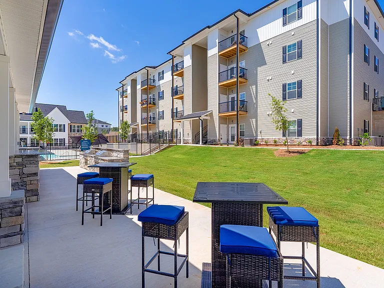 Northbrook Apartments — Photo 16