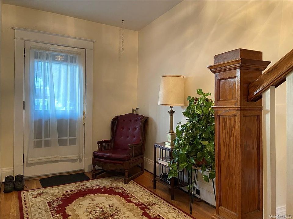 1st image of 56 Townsend Ave