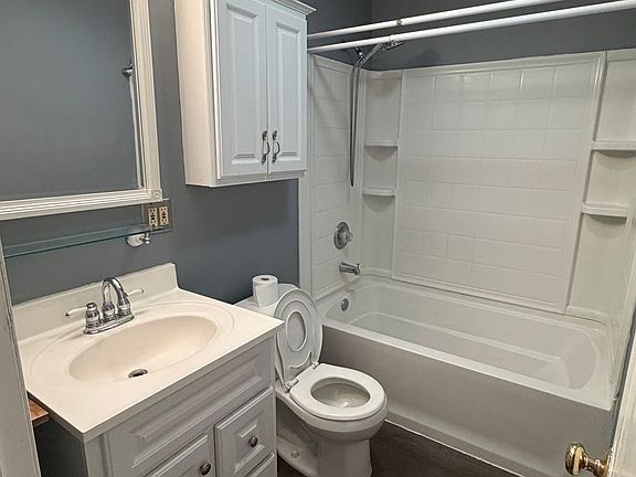 5th image of 2170 Wichert Dr