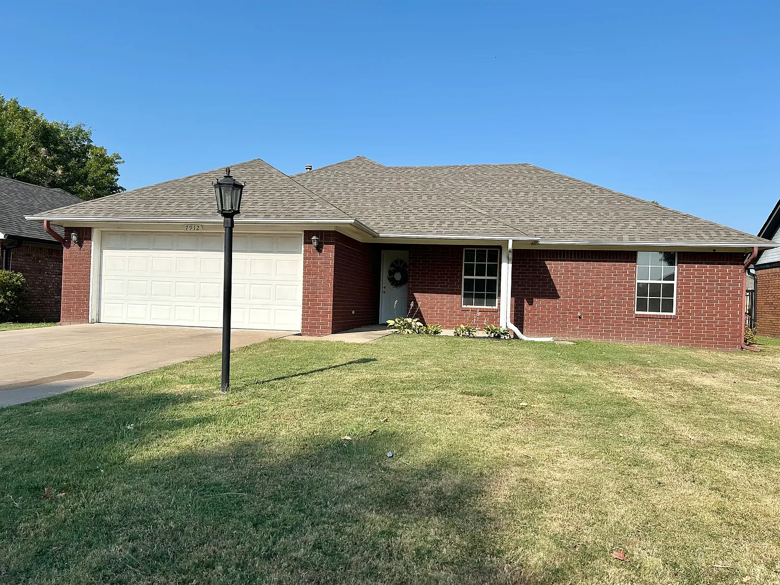 3 bed, 1353 sqft, $1,400 — Photo 2