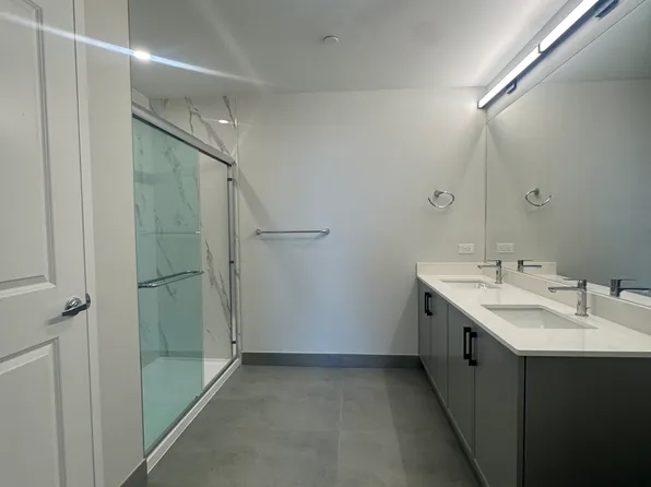 12 Brooks Street image 8 of 10