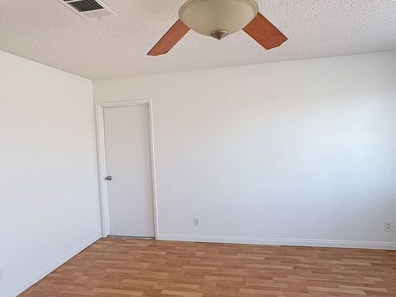 4th image of 22219 Sioux Rd