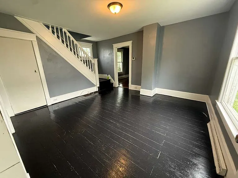 160 Hancock St — Photo 5