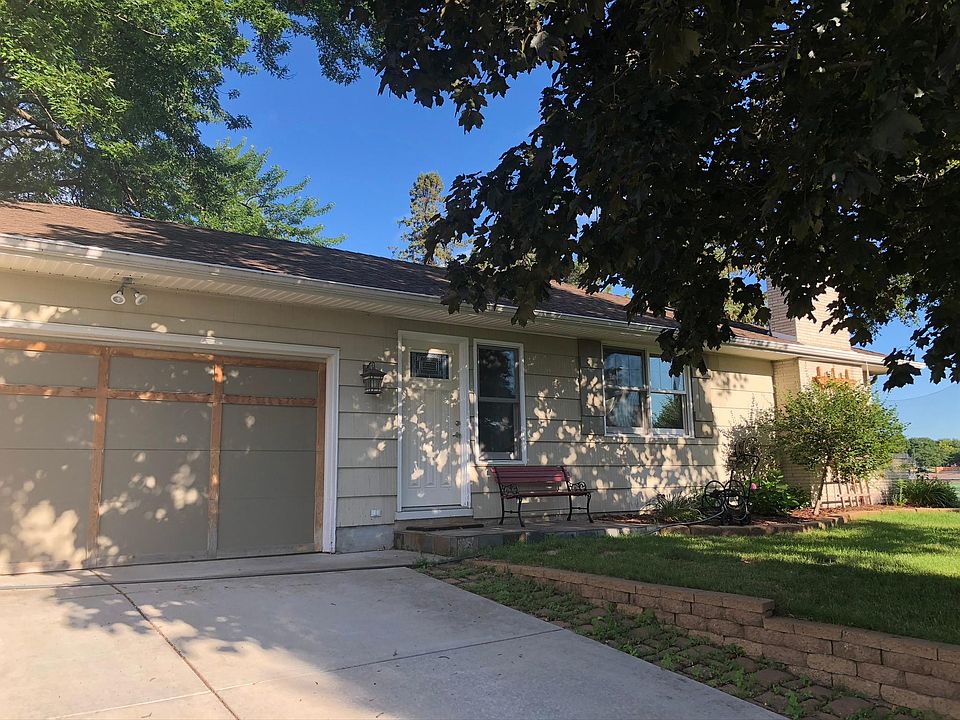 2nd image of 4801 59th St W