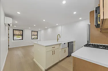 241 Washington Avenue, #1