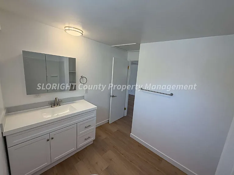 793 Pepper St — Photo 10
