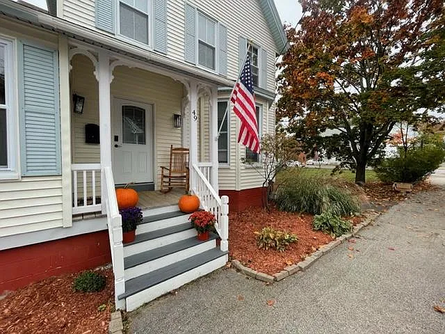 49 Warren St #B — Photo 12