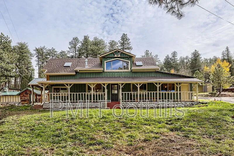 96 Diamond Dr