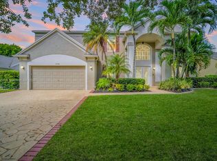 10045 Grove Ln, Cooper City, FL 33328