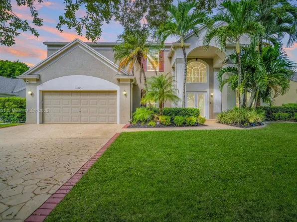 10045 Grove Ln, Cooper City, FL 33328