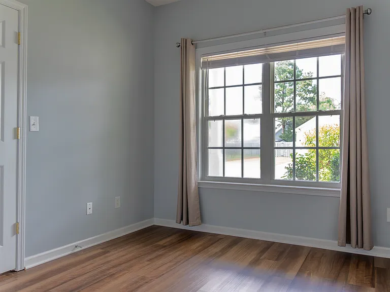 2117 Heathwood Dr — Photo 19
