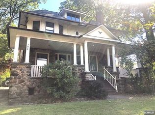 304 Summit Ave, Hackensack, NJ 07601