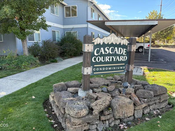 1031 SE 4th St APT 21, Bend, OR 97702