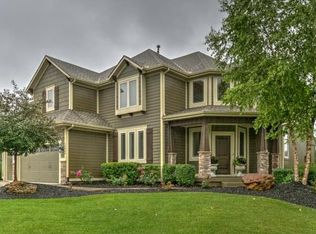 10800 W 163rd Ct, Overland Park, KS 66221
