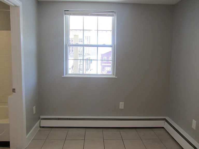 333 Main St #203 — Photo 6