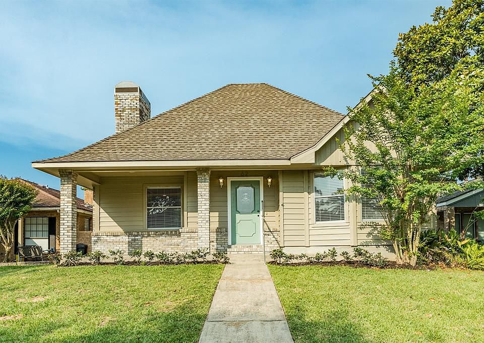 1st image of 62 Campeche Cir