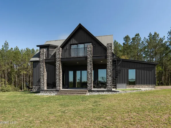 9506 Highway 42, Richton, MS 39476