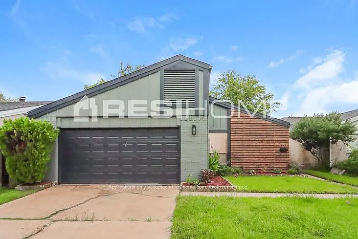 6327 Dawnridge Dr — Photo 1