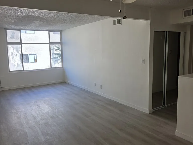 18620 Hatteras St #271 — Photo 7