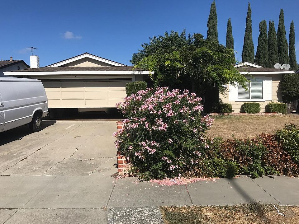 1st image of 2520 Loomis Ct