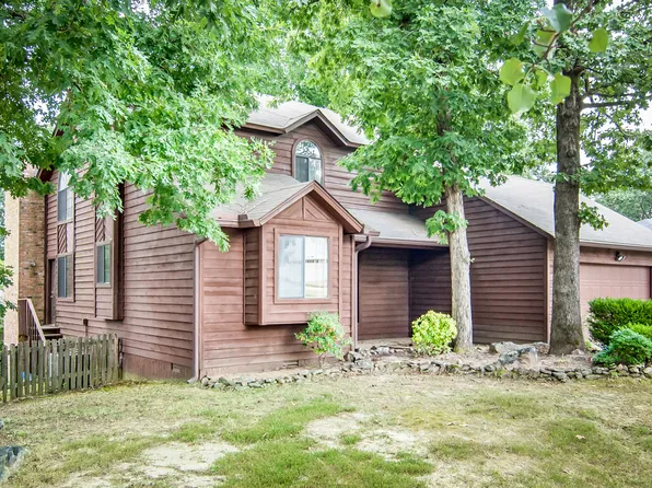 14812 Ridgewood Dr, Little Rock, AR 72211