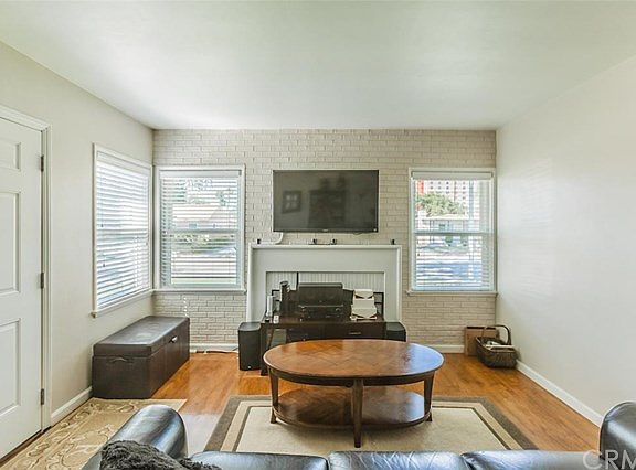 3rd image of 2331 W Cedarwood St