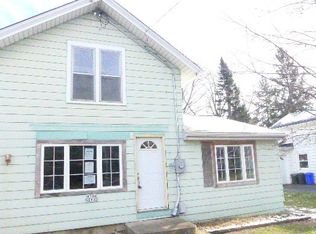 W334N6852 Stone Bank Rd, Oconomowoc, WI 53066