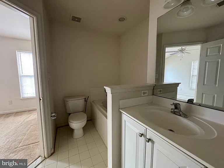 16410 Steerage Cir — Photo 17