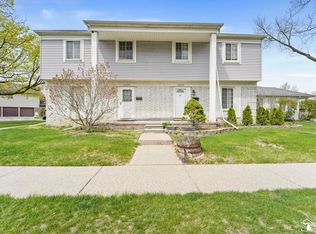 38345 Carolon Blvd, Westland, MI 48185