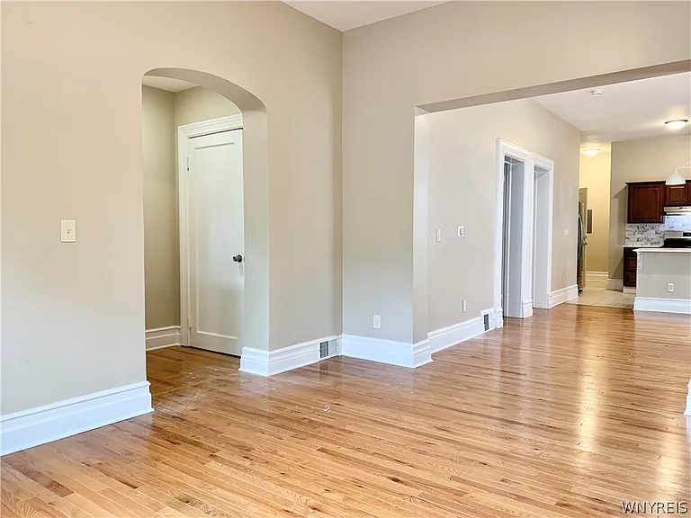 514 Massachusetts Ave #LOWER — Photo 3