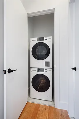 Rented by Max Apt LLC | media 13