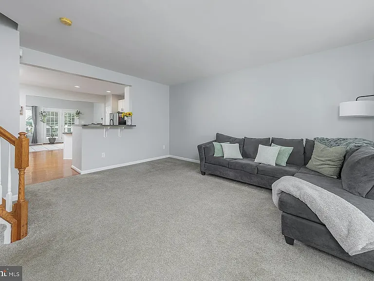 372 Concetta Dr — Photo 23