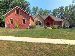 661 Quinlan Ct, Crown Point, IN 46307