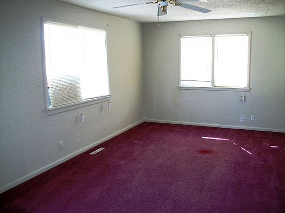 Rental 914 W 18th St Unit B_20591_1_12082014