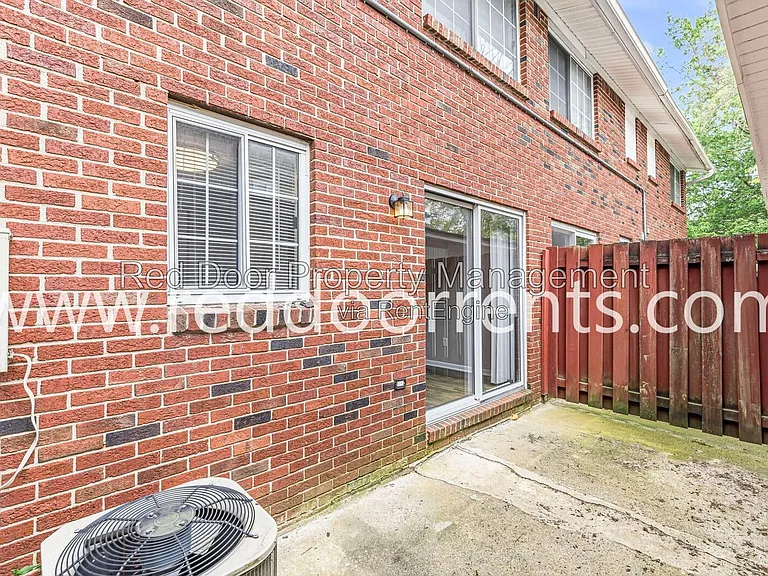 335 1st Ave NW #3 — Photo 23
