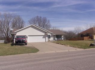 1785 Johnson Dr, Stillwater, MN 55082