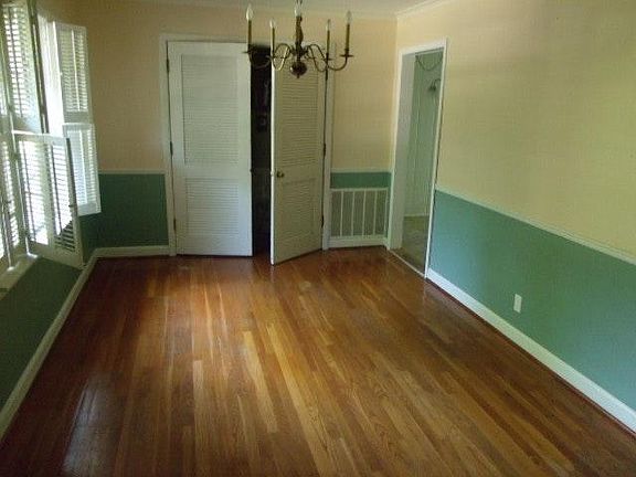 5th image of 61 Beechwood Dr