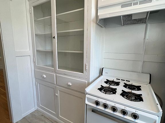 4th image of 733 Fillmore St #8