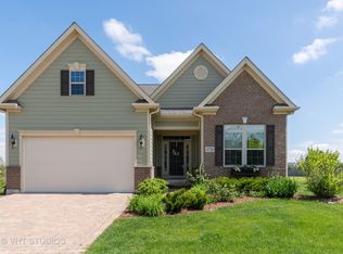 3726 Ridge Pointe Dr, Geneva, IL 60134