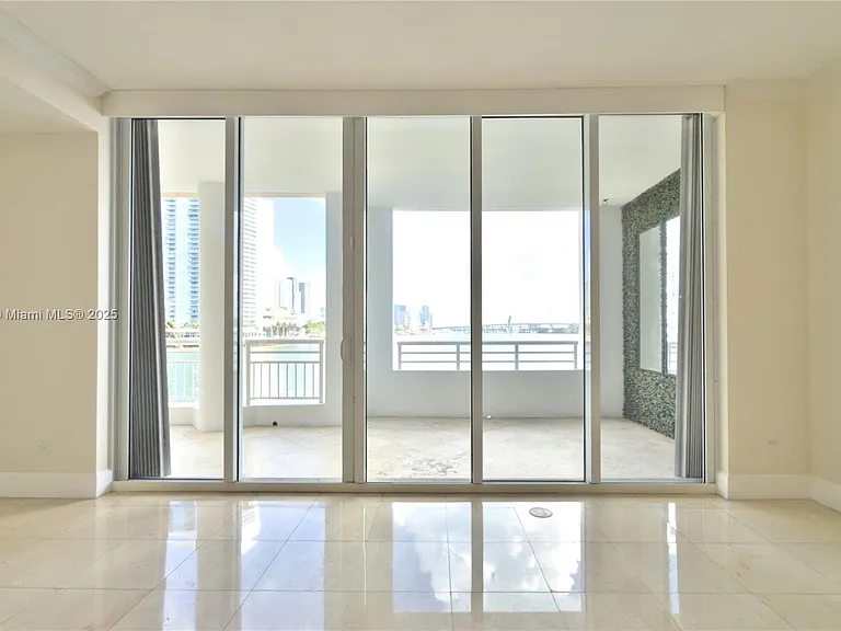 848 Brickell Key Dr #306 — Photo 8
